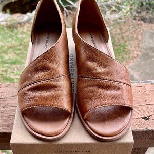 Lucky Brand LK-Serkie LATTE color Leather Sandals Shoes size  8M
